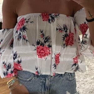 Solaris Style boutique off the shoulder cropped top